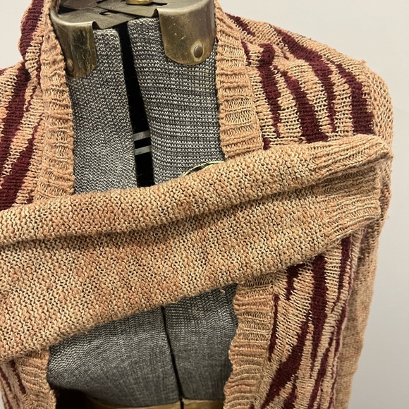 FOREVER 31 Shabby chic wool vest - Picture 6 of 6